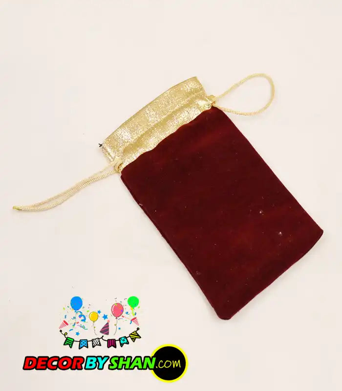 Bid Theeli Welvet Golden Border 50Pcs/Pack